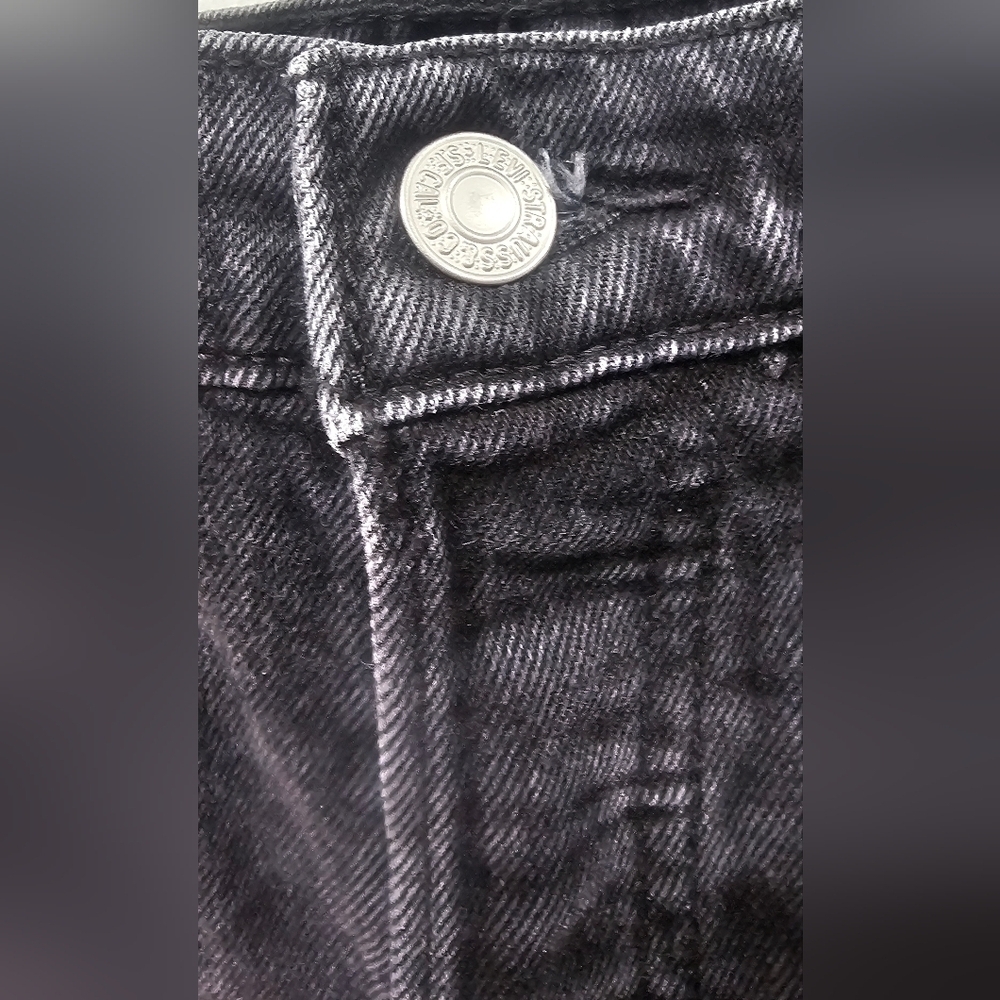 Levis Premium Women's Denim Big E Black Button Fly Ribcage Shorts Size 31 - Picture 4 of 15